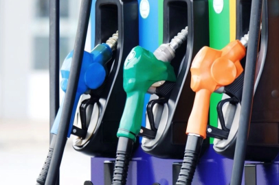 Benzine dev zam yolda!