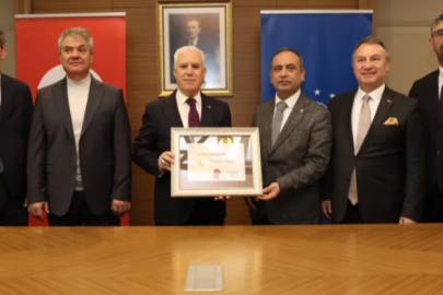 Bursa Büyükşehir, 'Sağlığı Geliştiren Belediye' unvanını yeniledi