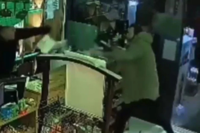 Bursa'da markette para üstü kavgası