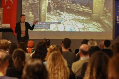 Bursa'da insanlık tarihi masaya yatırıldı