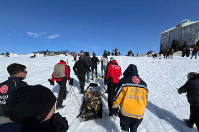 Uludağ'da kızakla kayan tatilci dere yatağına uçtu