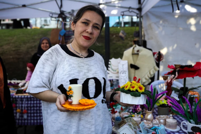 Bursa'da 'Meydan Kadınların' dayanışma pazarına yoğun ilgi