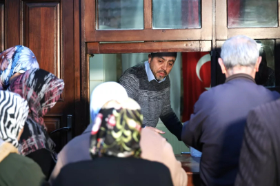 Osmangazi Belediyesi'nden vatandaşlara çorba ve ekmek ikramı