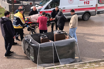 İnegöl'de triportör devrildi, annesi yaralanan çocuk gözyaşlarına boğuldu