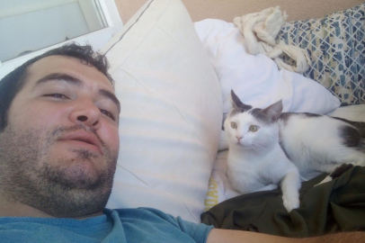 8 ay önce kaybolan kedisi için binlerce kilometre yol yaptı