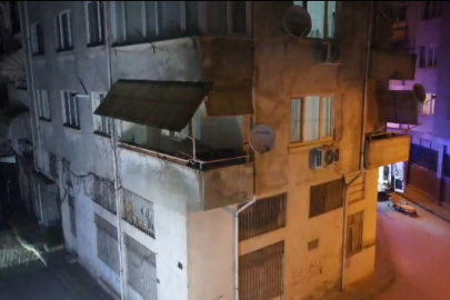 Bursa'da hasarlı apartman tahliye edildi