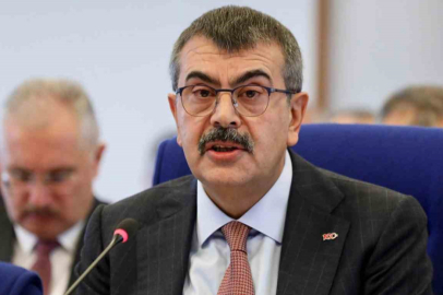 Yusuf Tekin duyurdu: "Laikliği savunuyoruz" bildirisine dava açıldı