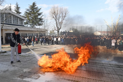 Osmangazi Belediyesi'nden gerçeğini aratmayan yangın tatbikatı
