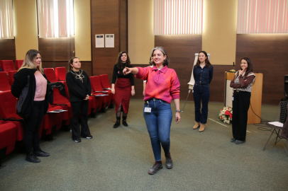 Bursa Büyükşehir'den ÜÇGE Fabrikası’nda ‘Hak Çemberi’ atölyesi