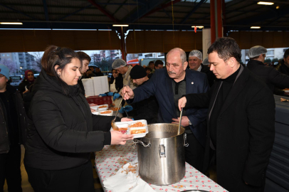 Başkan Erkan Aydın Hamitler’de vatandaşlarla buluştu