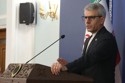 İran Dışişleri Sözcüsü Bekayi: "ABD ve İsrail, sivil bölgeleri kasten hedef alıyor"