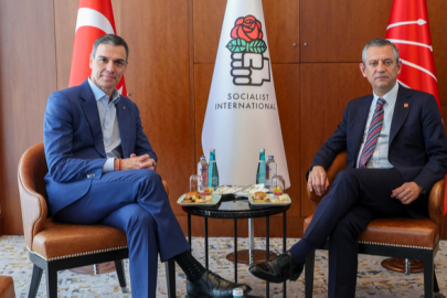 Özgür Özel’den Pedro Sanchez’e dayanışma mesajı: Trump yönetiminin tüm tehditlerine karşı yanınızdayız