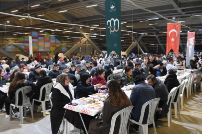 Osmangazi Belediyesi 1050 Konutlar’da birlik sofrası kurdu