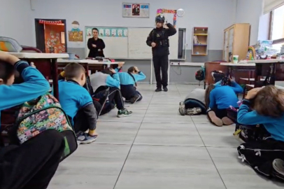 Bursa'da öğrencilere deprem bilinci eğitimi verildi