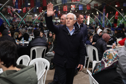 Bursa Büyükşehir’in iftar sofrası İznik’te kuruldu