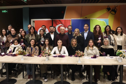 Başkan Mustafa Bozbey, gençlere sahur yaptı