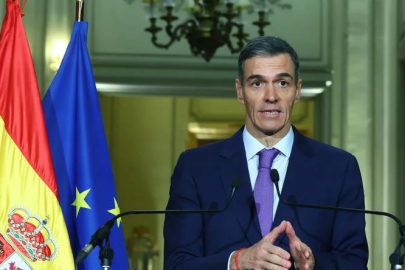 İspanya Başbakanı Sanchez: “Diğerleri savaşlara para harcarken biz hakları güçlendiriyoruz”