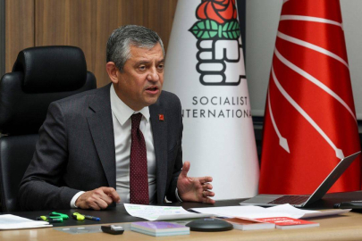 Özgür Özel: "Karşımızda kural, hukuk tanımayan Trump yönetimi var"