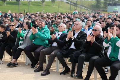 Başkan Bozbey, Bursaspor taraftarlarıyla şampiyonluk heyecanına ortak oldu