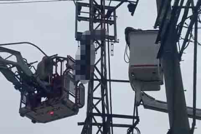 Bursa'da hırsızlık için elektrik direğine çıktı, feci şekilde can verdi