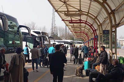 Bursa Şehirlerarası Otobüs Terminali'nde bayram yoğunluğu başladı