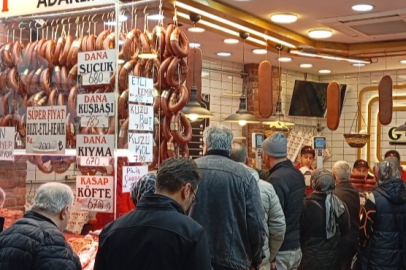 Bursa'da bayram öncesi kasaplarda yoğunluk