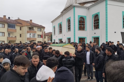 Bursa'daki feci kazada hayatını kaybeden genç son yolculuğuna uğurlandı