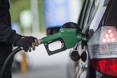 Zam yağmurunun ardından akaryakıta indirim geliyor