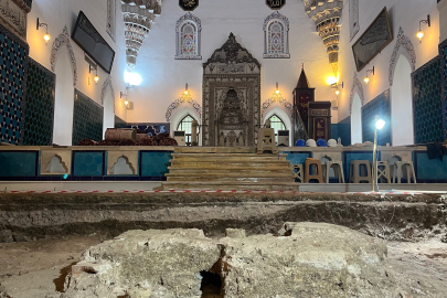 Muradiye Camii'nde 600 yıllık havuz ortaya çıktı