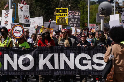 ABD genelinde 'No Kings' protestoları: Trump karşıtı gösteriler yayılıyor