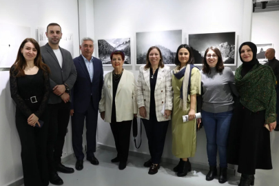 Nilüfer'de "Yerle Gök Arasında" sergisi Fotoğraf Müzesi'nde kapılarını açtı