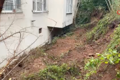 Bursa'da yoğun yağış sonrası istinat duvarı çöktü