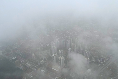 Bursa’da sis yükseklerden merkeze indi: Şehir silüeti kayboldu