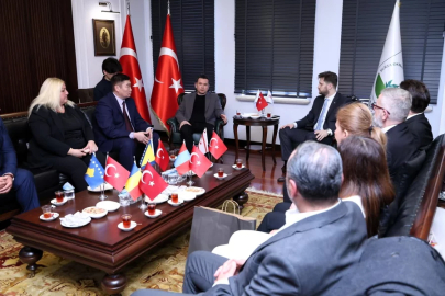 Kardeş şehirler Osmangazi'de Bursa'nın 700 yıllık tarihine yolculuk yaptı