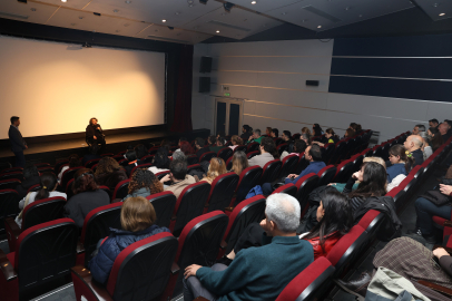 Altın Portakallı yönetmen Seyfettin Tokmak Nilüferlilerle buluştu