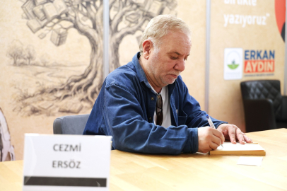 Osmangazi standında Cezmi Ersöz’e yoğun ilgi