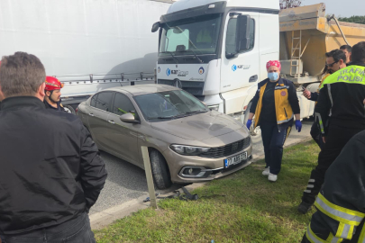 Orhangazi’de korkutan kaza: Araç kamyonla sürüklendi