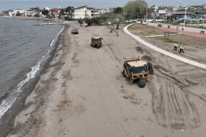 Bursa Büyükşehir Belediyesi'nden plajlarda geniş çaplı temizlik çalışması