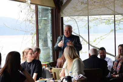 Nilüfer Belediyespor Eker Kadın Voleybol Takımı Gölyazı'da buluştu