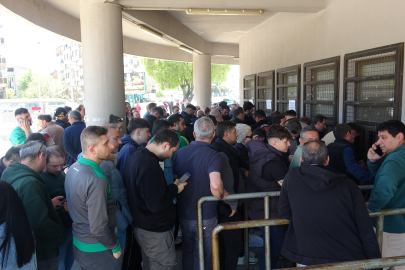 Bursaspor taraftarı akın etti: Kombine kuyruğu metrelerce uzadı