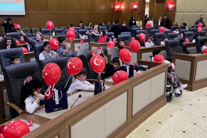 Bursa Büyükşehir Meclisi'nde söz çocukların oldu