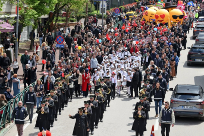 Bursa'da 23 Nisan coşkuyla kutlandı