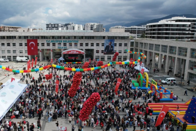 Nilüfer'de Cumhuriyet Meydanı çocukların oldu