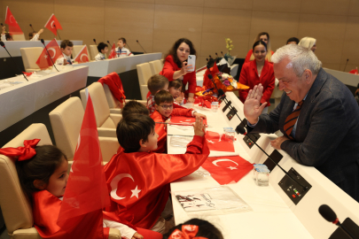 Nilüfer’de 23 Nisan coşkusu: Çocuklar Barış Meclisi’nde buluştu