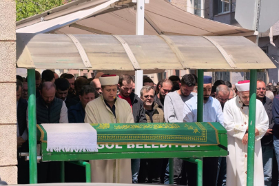 Bursa'da vinçten atlaması sonucu hayatını kaybeden sürücü toprağa verildi