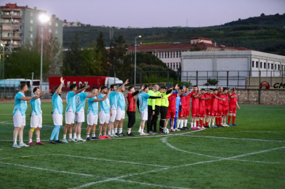 Gemlik’te İşçi Bayramı heyecanı yeşil sahaya taşındı