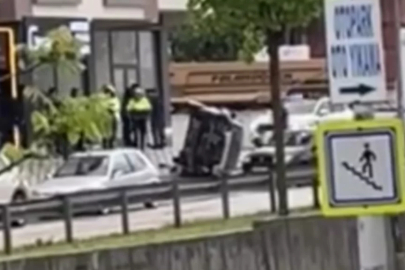 Bursa'da kontrolden çıkan otomobil takla attı