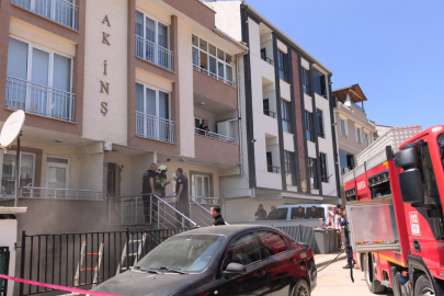 İnegöl'de saç kurutma makinesi evi yaktı: Anne kızı kızı hastaneye kaldırıldı