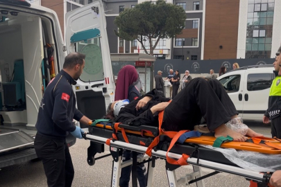 Bursa’da alt geçit yerine yoldan geçen yayaya otomobil çarptı