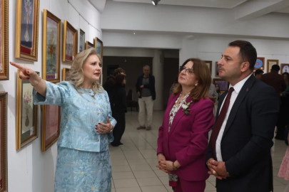 Nilüfer'de Kaat-ı ve Ebru Atölyeleri Sergisi açıldı